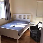 R41 - Tivoli Groundfloor Pensión 3*