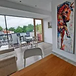 Pensión R41 - Tivoli Groundfloor 3*