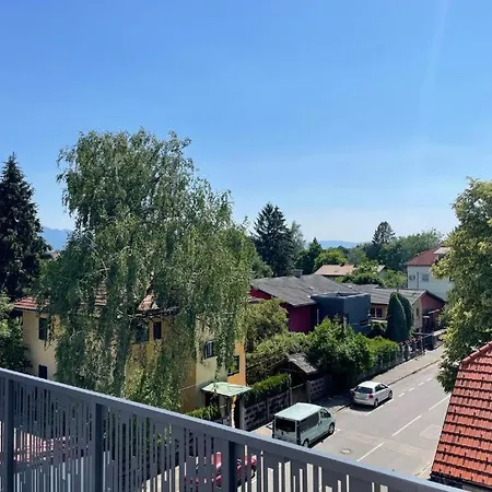 R41 - Tivoli Groundfloor Lublaň