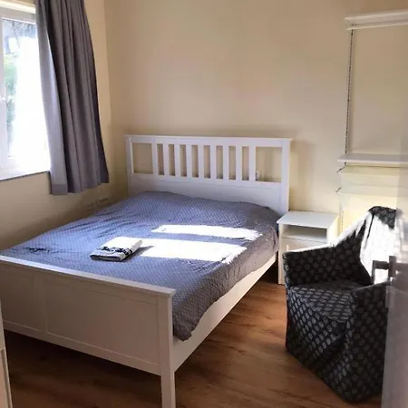 R41 - Tivoli Groundfloor Penzion 3*