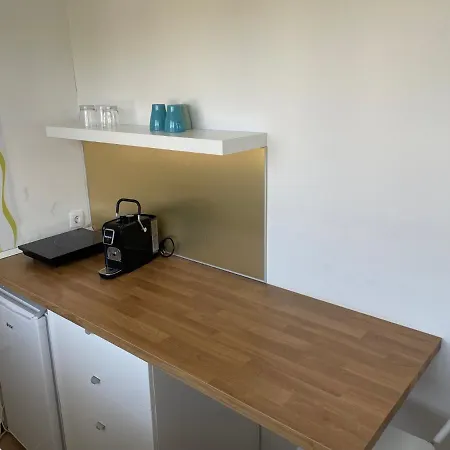 R41 - Tivoli Groundfloor 3* Lublaň