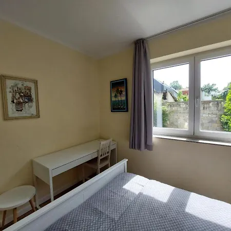 R41 - Tivoli Groundfloor 3* Lublaň