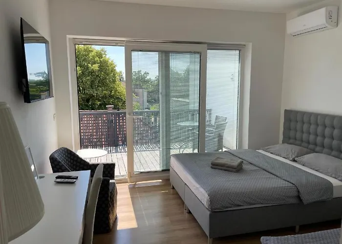 Guest house R41 - Tivoli Groundfloor Ljubljana