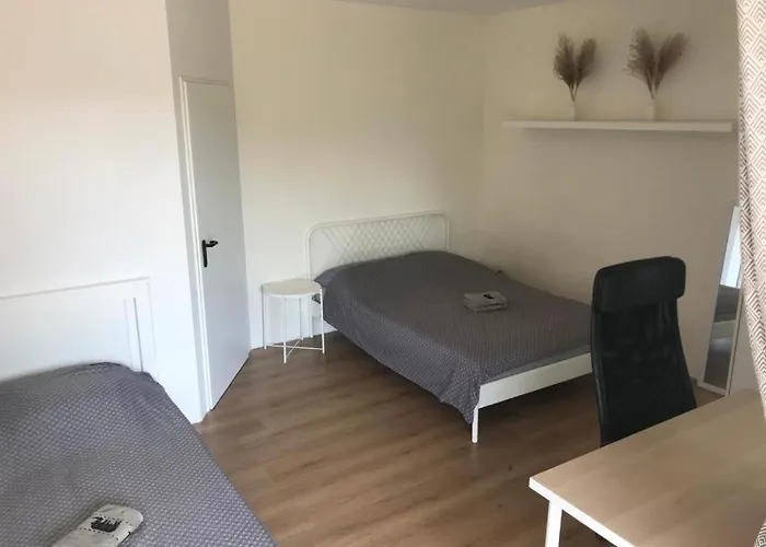 Guest house R41 - Tivoli Groundfloor 3*