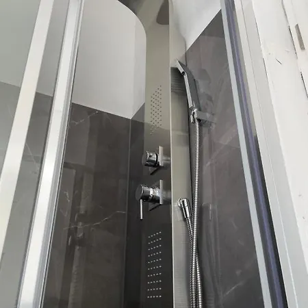 R41 - Tivoli Groundfloor 3*