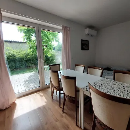 R41 - Tivoli Groundfloor 3*